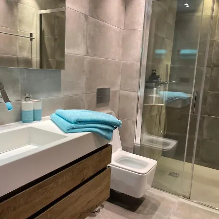 Charming With Private Terrace,heart Of Malaga