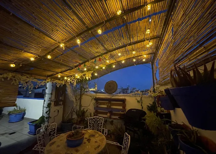 Charming With Private Terrace,heart Of Lejlighed *